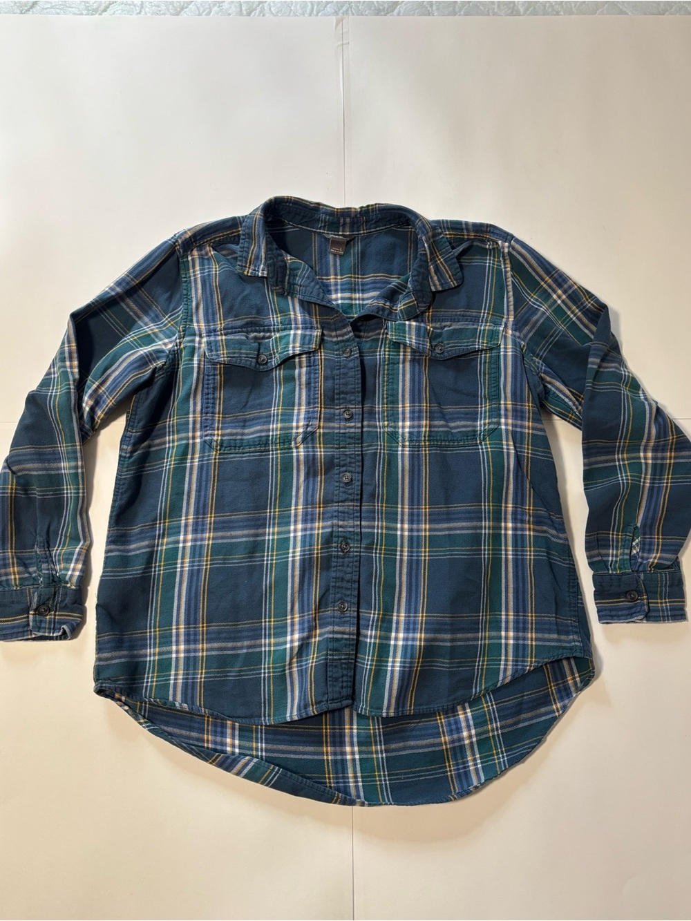 Eddie Bauer Women’s Large Plaid/Flannel Long Sleeve Shirt Blue/Teal/Yellow/White